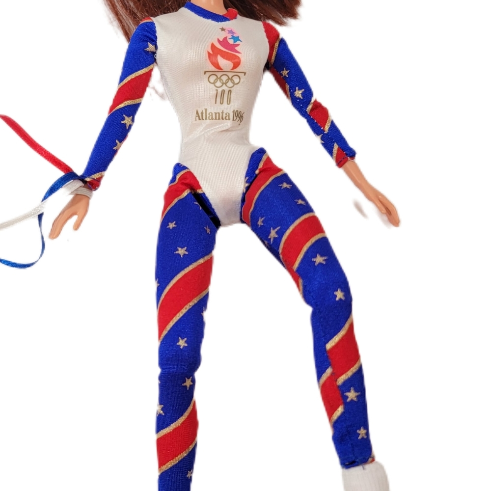 Vintage 1996 Olympic Gymnastic Barbie Doll Excellent Used Condition Brown Hair - Picture 5 of 5